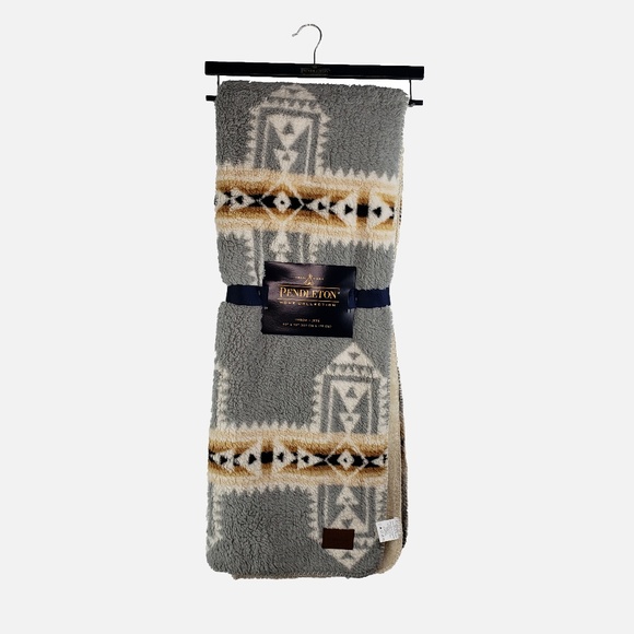 Pendleton Other - New Pendleton Sherpa Aztec Southwest Boho Throw